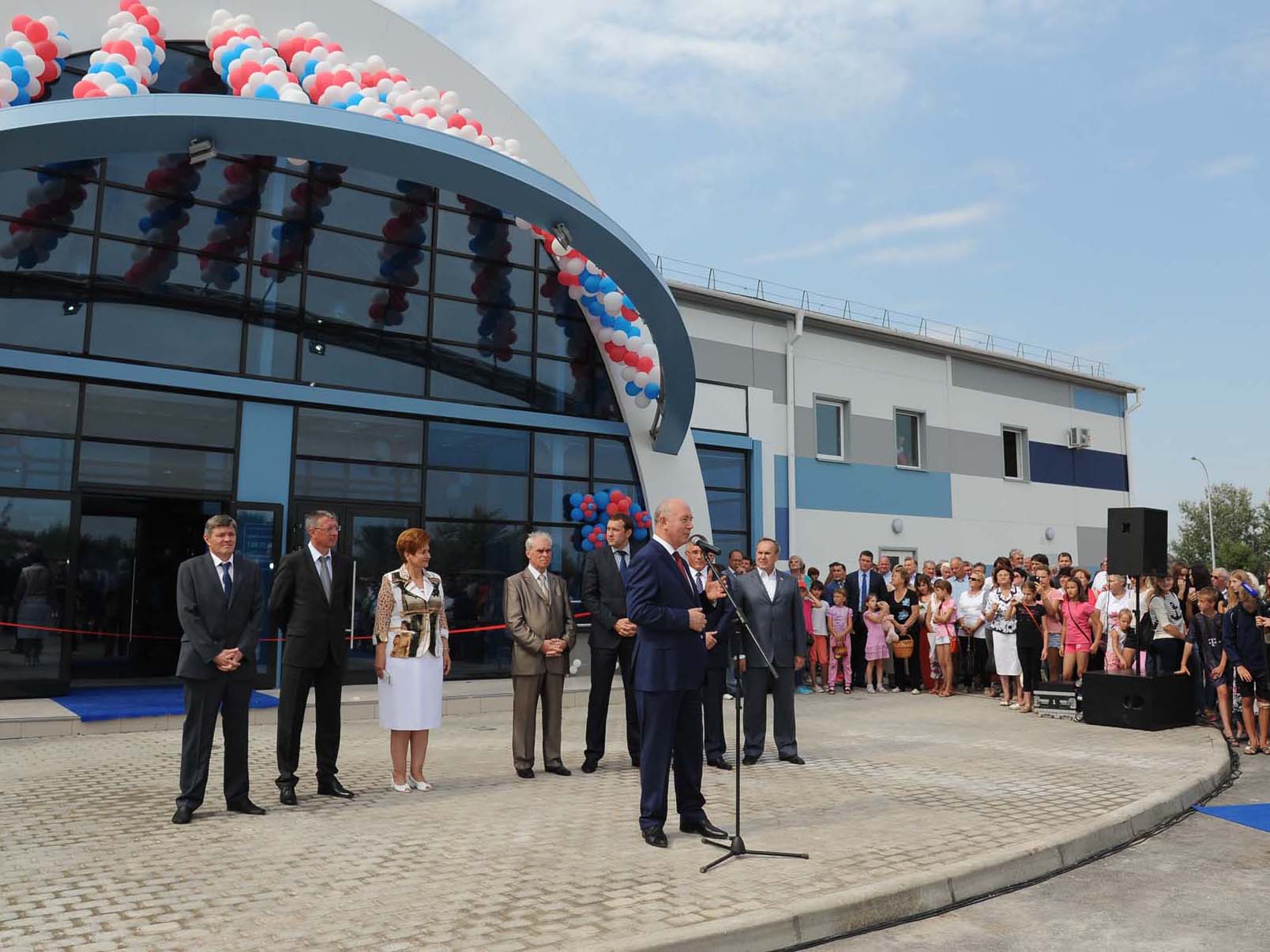 В Самарской области открылась новая ледовая арена