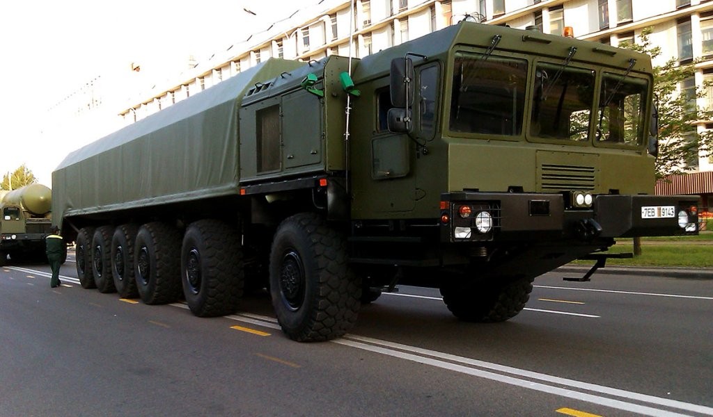 Шасси МЗКТ-79291 перед парадом в Минске
