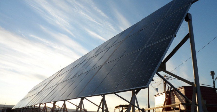 3 новых солнечных электростанции начали работу в Якутии