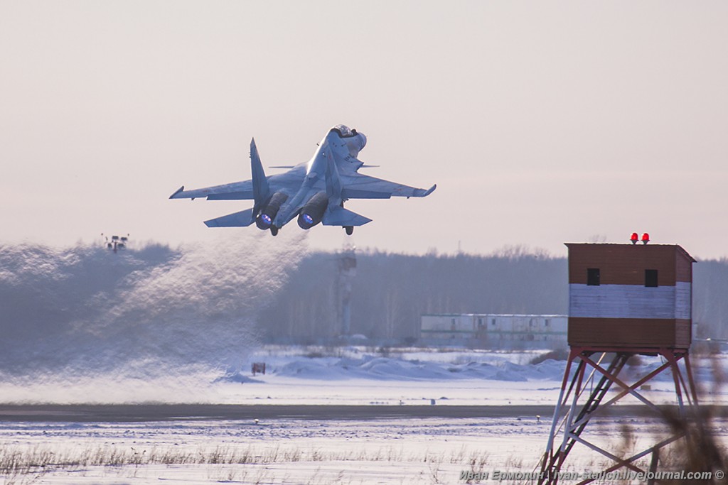 Ещё 6 истребителей Су-30СМ переданы ВКС России