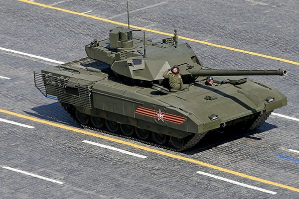 Россия начала испытания танков-невидимок «Армата»