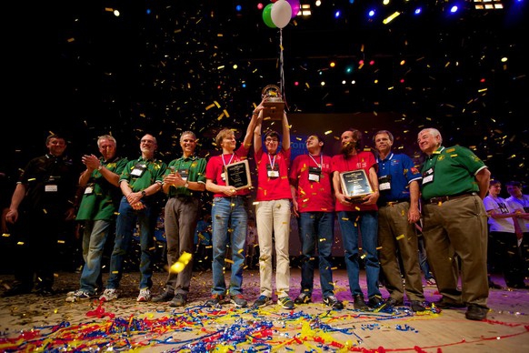 Студенты СПбГУ выиграли чемпионат мира по программированию