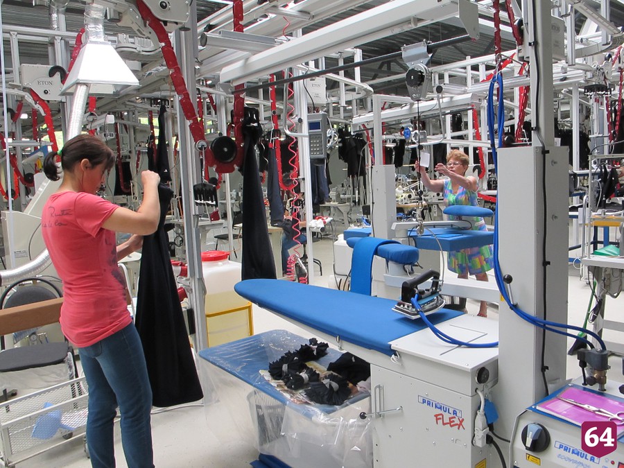 Новая швейная фабрика открылась в Саратовской области