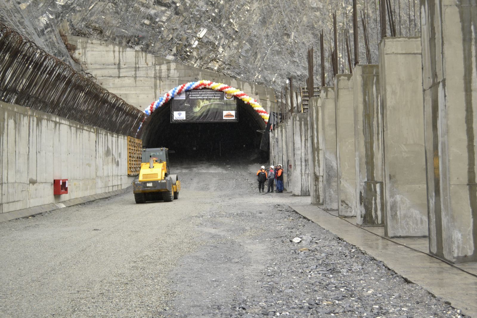 На Транскаме соединили северный и южный порталы нового тоннеля