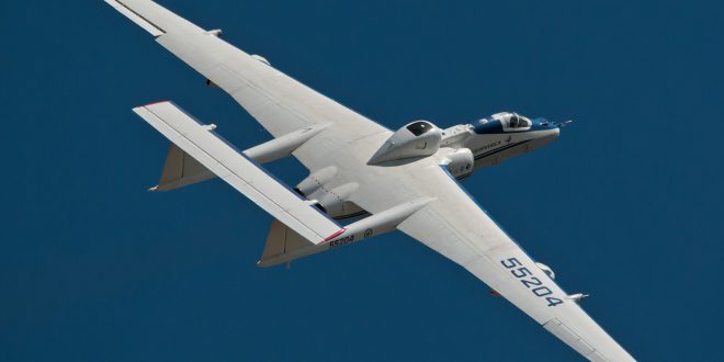Уникальный высотный самолет М-55 «Геофизика» закончил исследования стратосферы Европы
