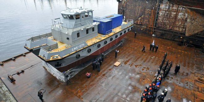 В Мурманске на воду спущен поисково-спасательный катер нового поколения