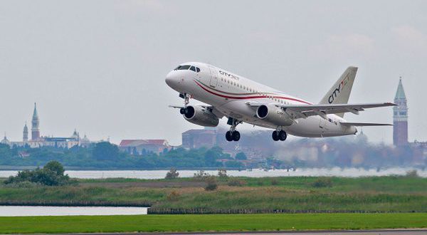 Ирландская авиакомпания CityJet осталась довольна своими первыми самолетами Сухой Суперджет 100