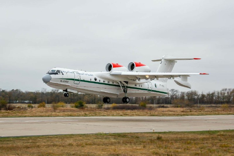 Поставка второго самолета Бе-200 в Алжир