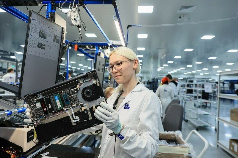 Рост производства компьютеров в России: 33% за 11 месяцев