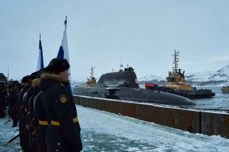 Прибытие новейшей атомной подводной лодки «Архангельск» на Северный флот