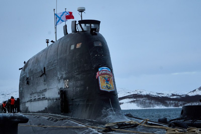 Прибытие новейшей атомной подводной лодки «Архангельск» на Северный флот