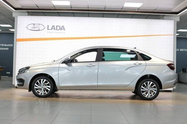 Начало продаж LADA Aura в Беларуси: стоимость и комплектации