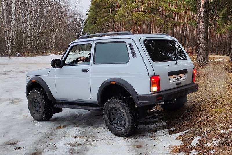 Новая версия LADA Niva 'Тайга': особенности и цена