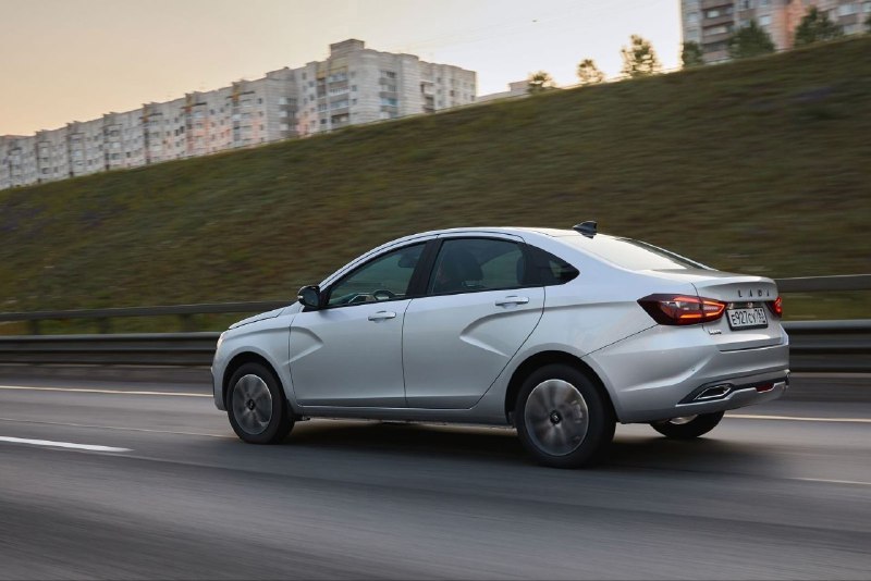 Новая LADA Vesta с 6-ступенчатой механической коробкой передач: старт продаж и особенности
