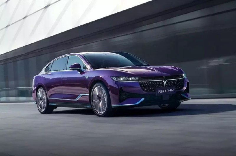 Запуск нового седана Voyah Passion от Motorinvest Запуск нового седана Voyah Passion от Motorinvest