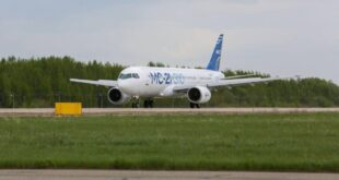 Первый полет российского пассажирского самолета МС-21 с отечественными двигателями ПД-14