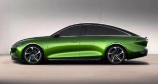 В России скоро появится электромобиль Forthing S7 с современным дизайном и дальностью до 550 км