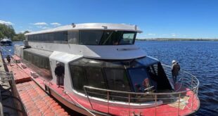 Первое электросудно проекта «Москва 2.0» спущено на воду в Ленинградской области