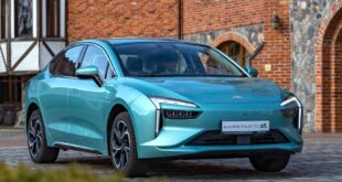 Обновленный электроседан Amberauto A5 с новыми опциями и расширенной комплектацией
