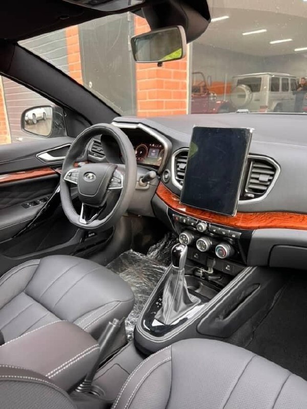 Самарское автоателье разрабатывает индивидуальный проект нового седана LADA Aura