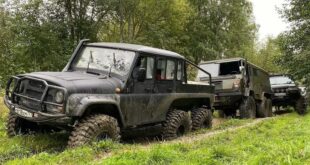 Уникальный трехосный УАЗ 6х6 на базе Land Cruiser продается в России