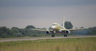 Первый полет «Суперджета» на российских двигателях ПД-8