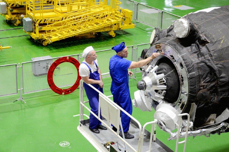 Последний взгляд на космический грузовик «Прогресс МС-31» перед стартом
