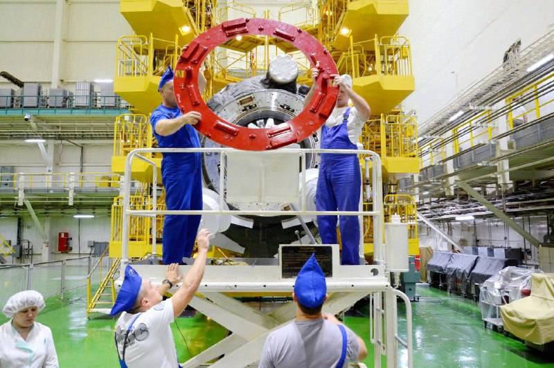 Последний взгляд на космический грузовик «Прогресс МС-31» перед стартом