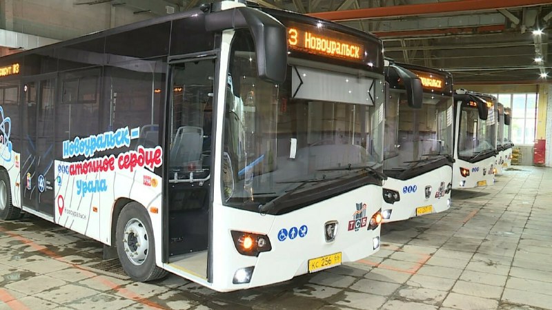 В Новоуральске запустили новые автобусы КАМАЗ В Новоуральске запустили новые автобусы КАМАЗ