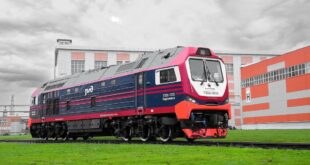Современный шестиосный тепловоз ТЭ26 на российских железных дорогах