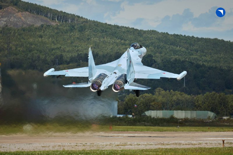 Передача новой партии истребителей Су-35С ВКС России