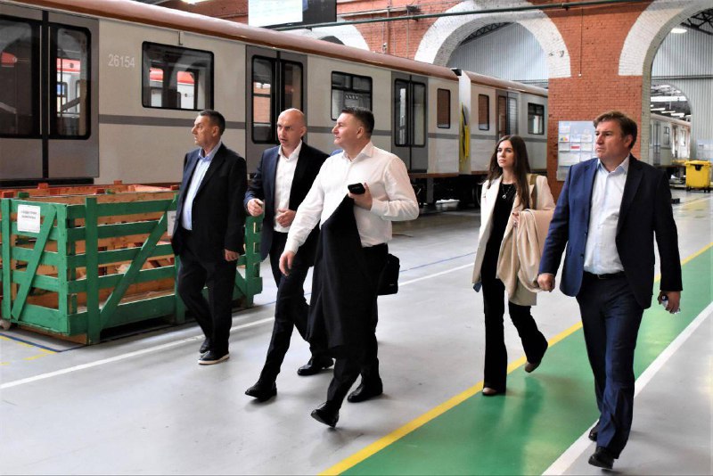 Визит Александра Морозова на Международный железнодорожный салон