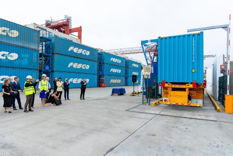 FESCO открывает первый портальный таможенный комплекс в России
