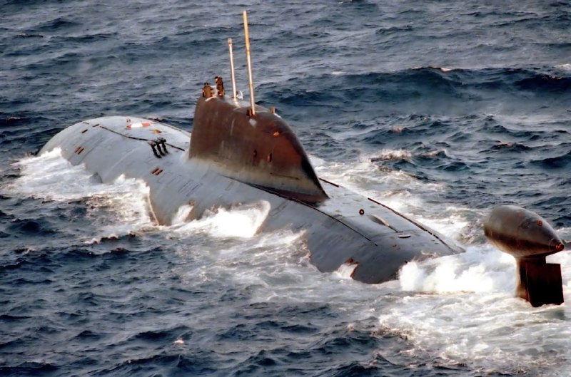 Памятник создателям подводного флота на Дальнем Востоке