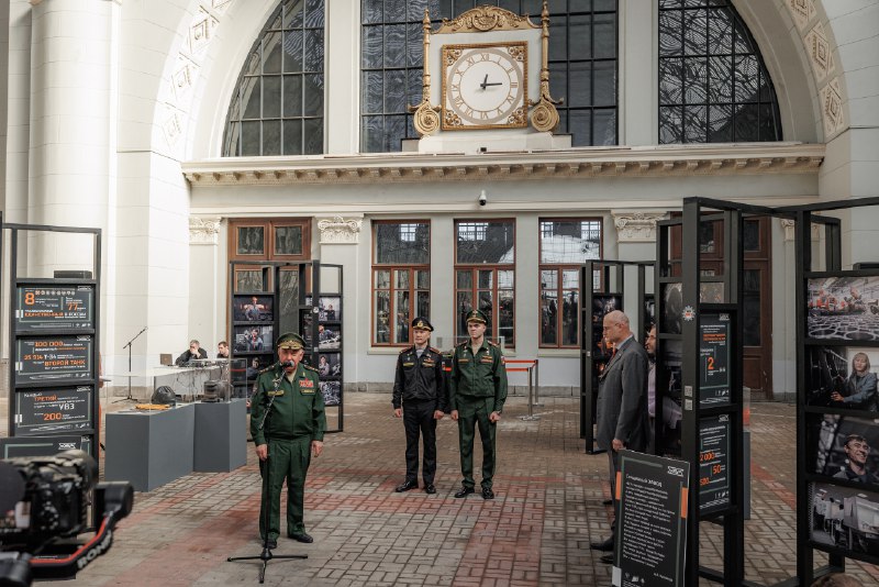 Открытие выставки «Священный завод»: дань уважения труду танкостроителей