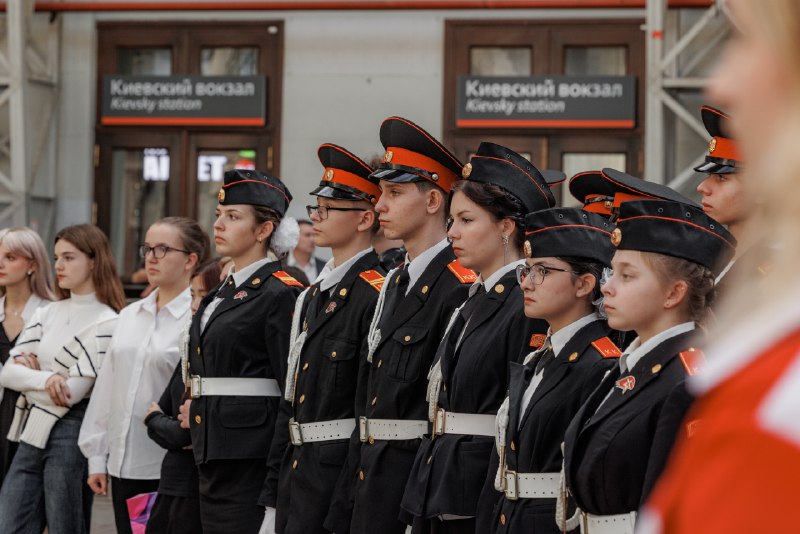 Открытие выставки «Священный завод»: дань уважения труду танкостроителей