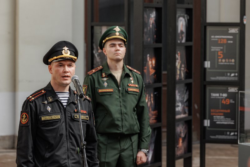 Открытие выставки «Священный завод»: дань уважения труду танкостроителей