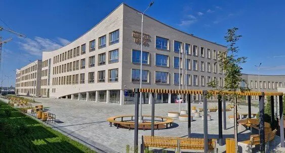Сентябрь 2025: Открытие новых школ и детских садов в России