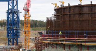 Строительство защитной оболочки реактора на Ленинградской АЭС-2