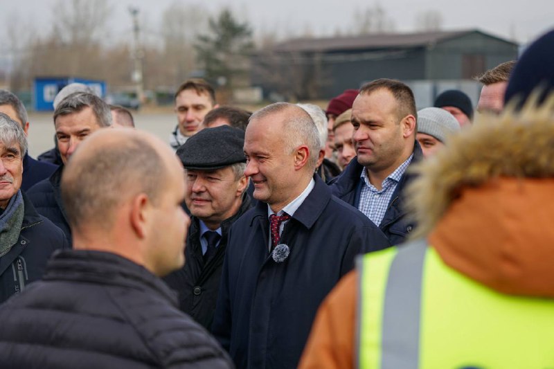 Самолет МС-21: Второй снимок в воздухе