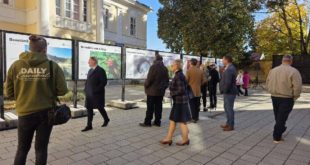 Открытие уличной экспозиции «Свет внутри нас» в Венгрии