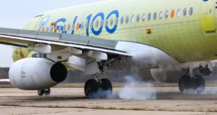 Суперджет с двигателями ПД-8 успешно прошел испытания на защиту от воды