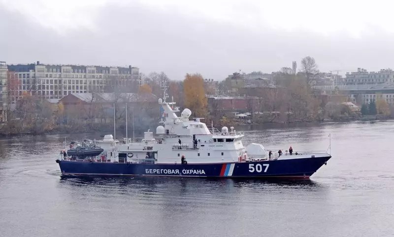 Флаги на новом сторожевом корабле проекта 10410 «Светляк» Флаги на новом сторожевом корабле проекта 10410 «Светляк»