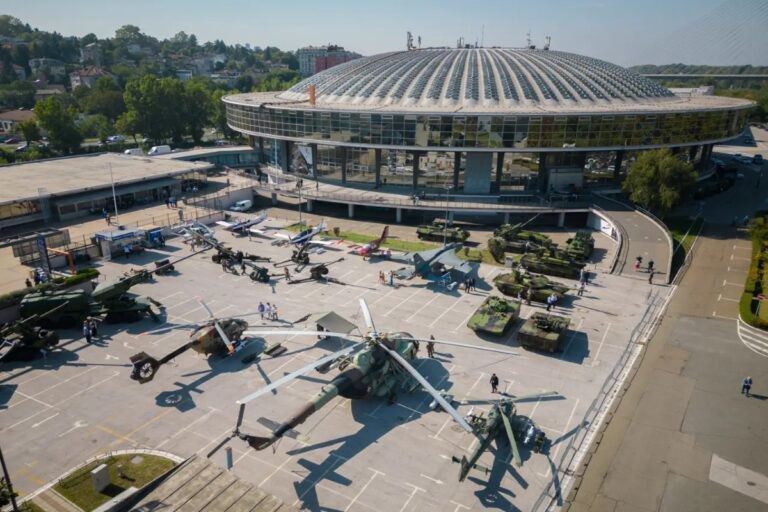 Новые военные технологии России на выставке в Белграде