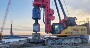 Завершение свайного основания Ленского моста