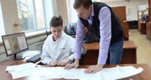 Первокурсники «Крыльев Ростеха» решают реальные задачи на ОДК-УМПО