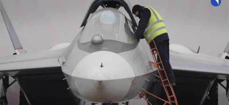 Первый полет Су-57 с новым двигателем