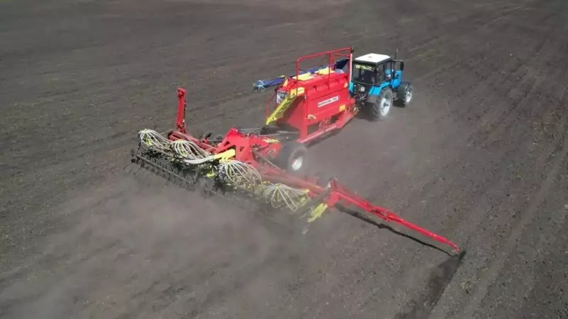 Новые модели сельхозтехники от российских производителей в 2025 году