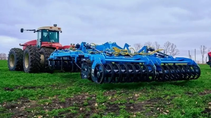 Новые модели сельхозтехники от российских производителей в 2025 году