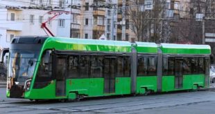 Передача первых новых трехсекционных трамваев для Челябинского метротрама
